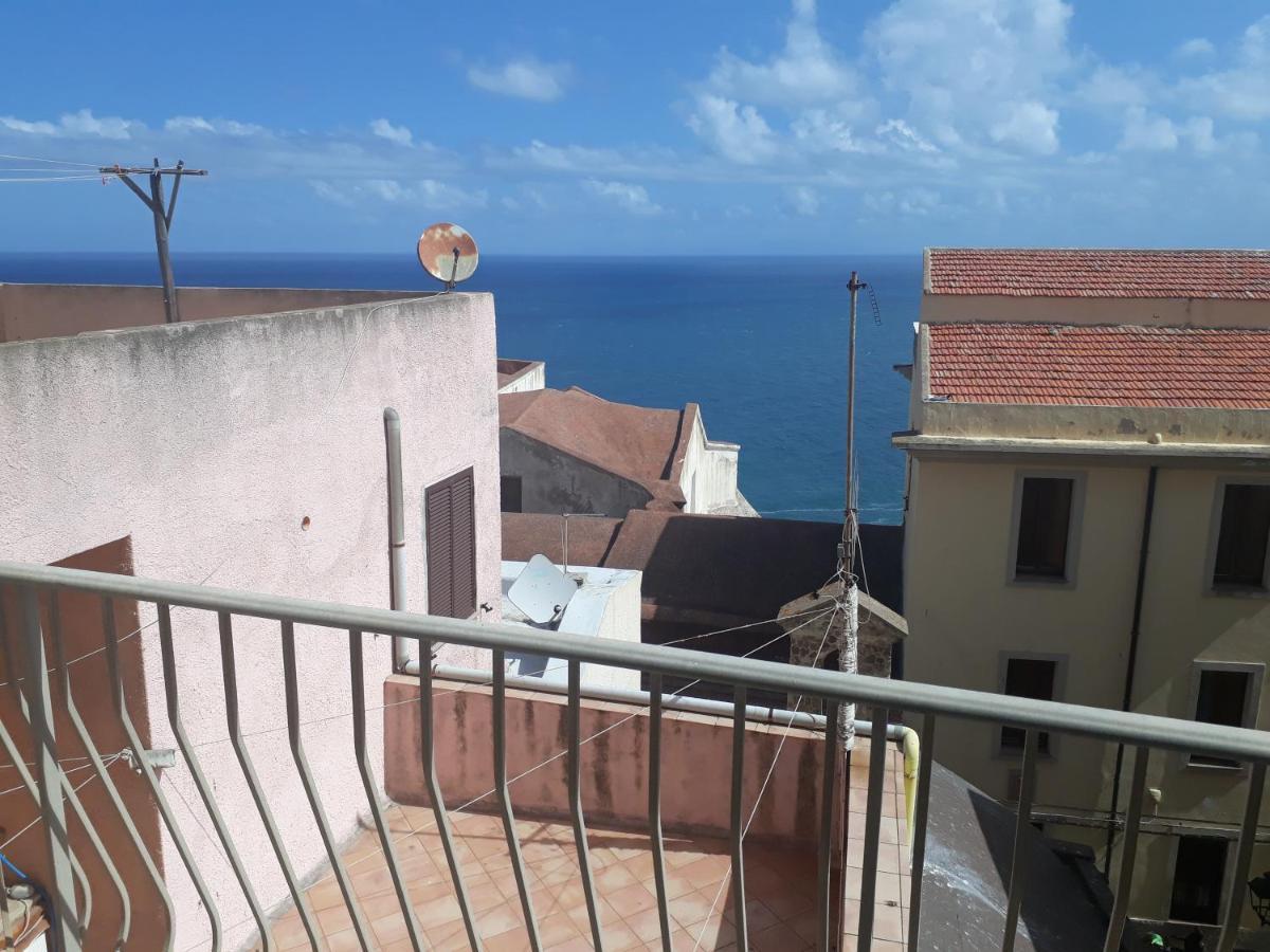 L'Antico Faro Bed and Breakfast Castelsardo Exteriör bild