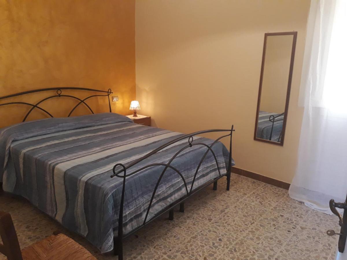 L'Antico Faro Bed and Breakfast Castelsardo Exteriör bild