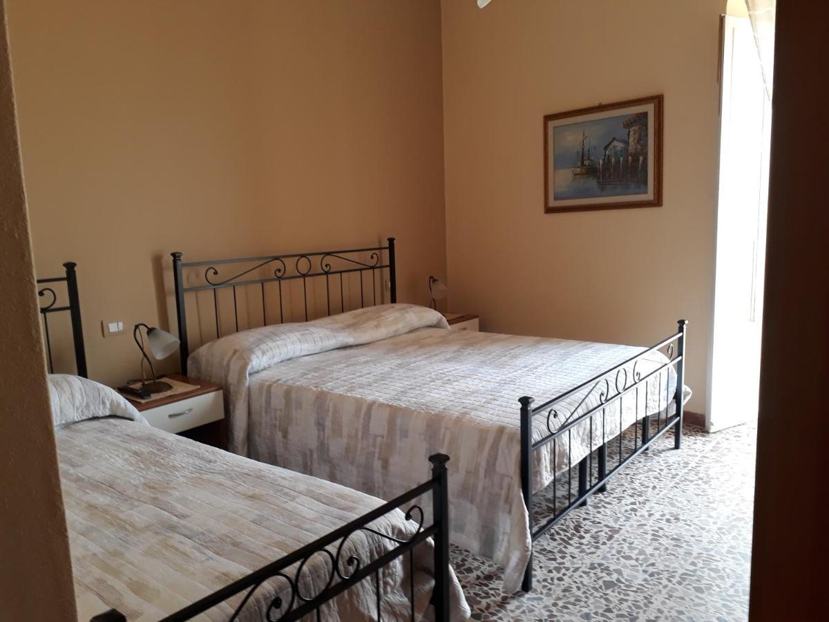 L'Antico Faro Bed and Breakfast Castelsardo Exteriör bild